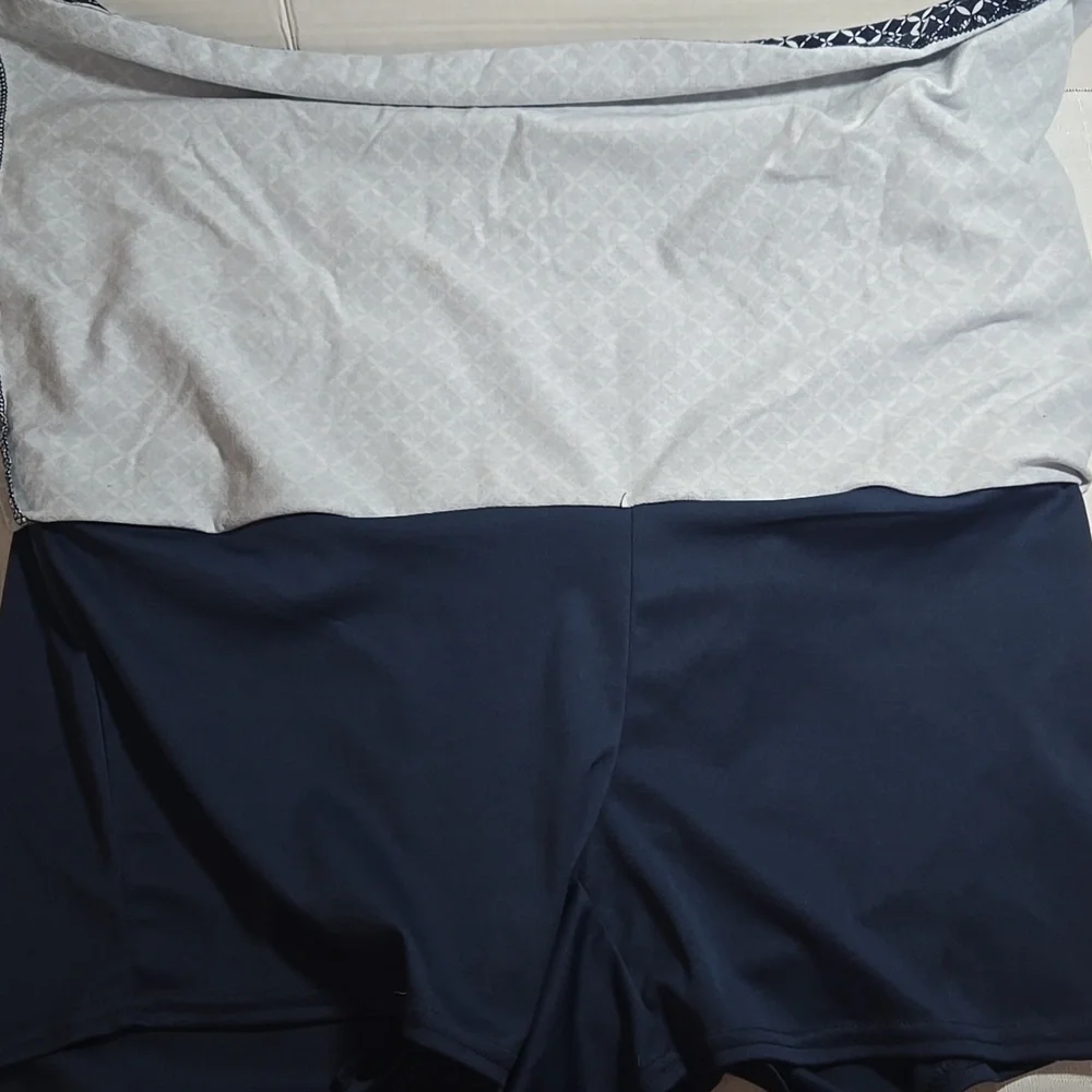 Intro Tummy Control  Navy and White Geometric Skort Woman 1X